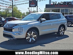 2025 Mitsubishi Outlander SE SUV