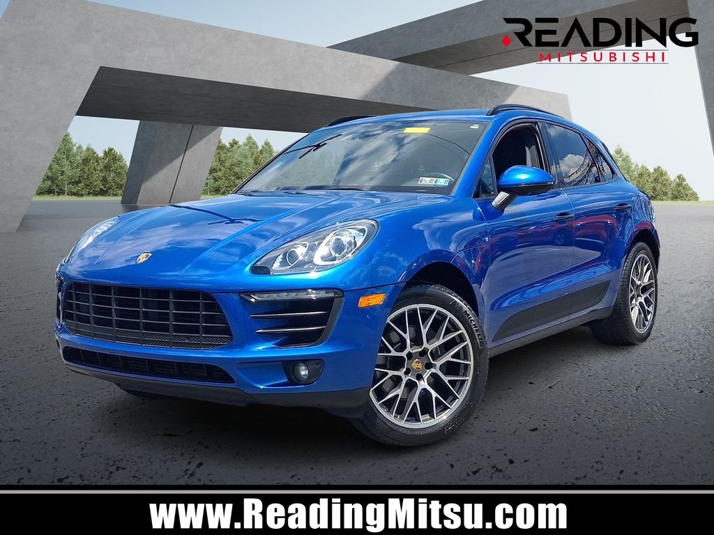 2018 Porsche Macan Sport Edition's photo