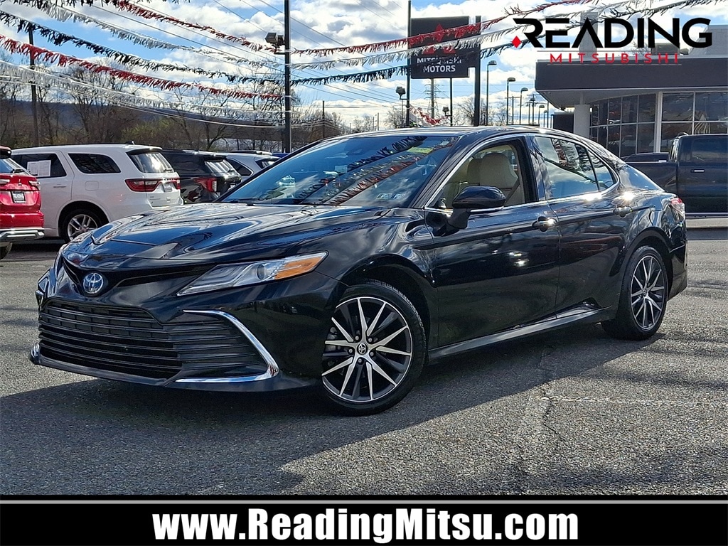2022 Toyota Camry XLE's photo