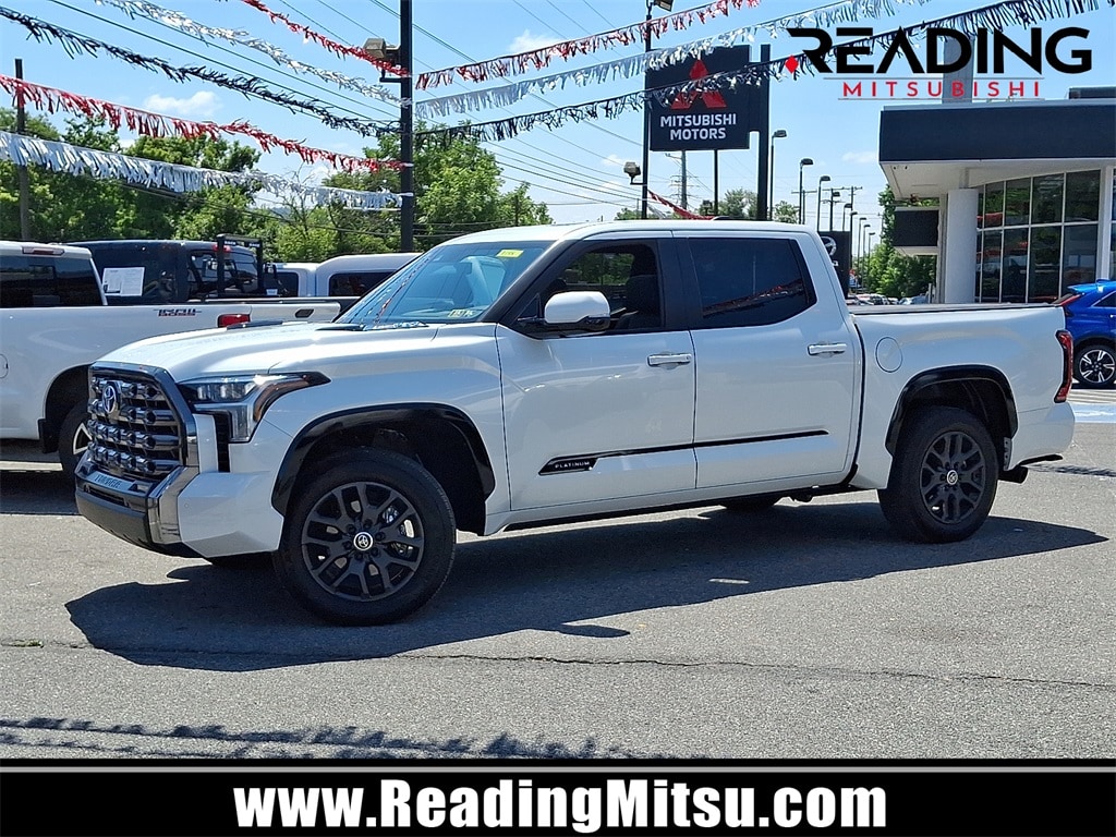 2024 Toyota Tundra i-FORCE MAX Platinum
