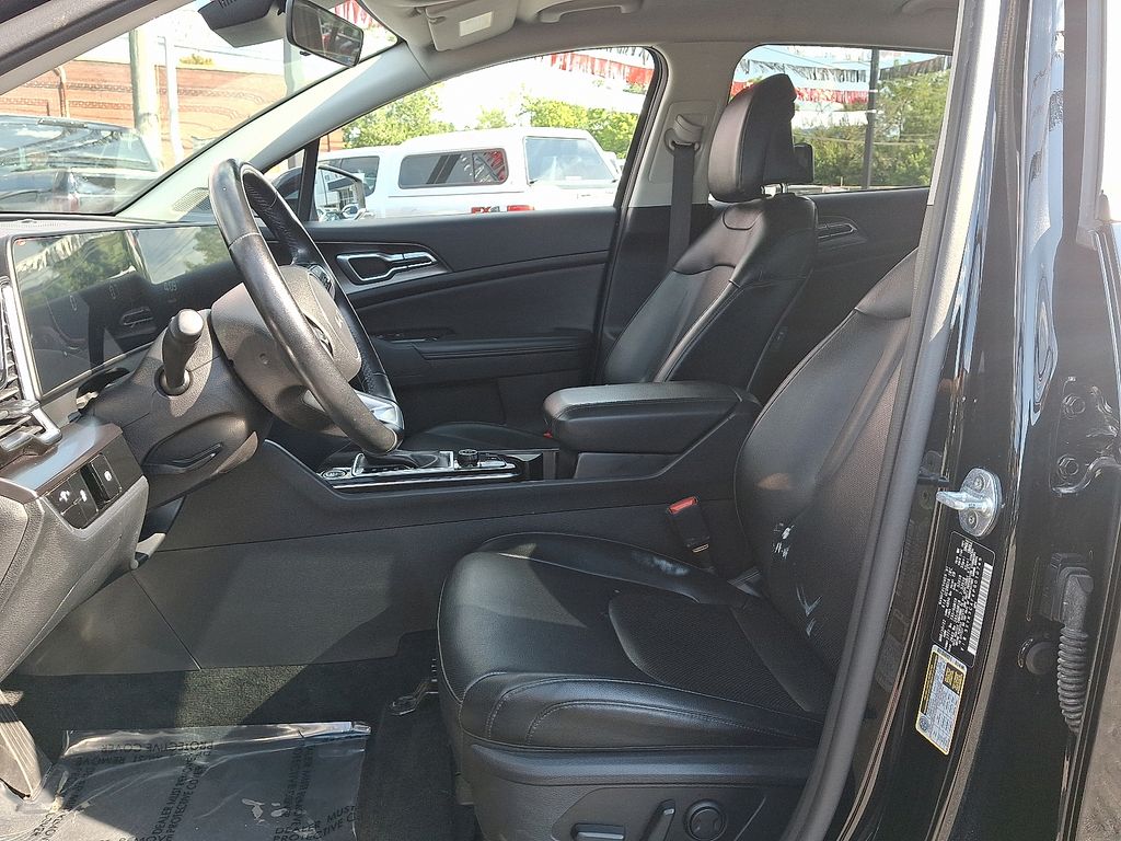 2023 Kia Sportage EX - Photo 15