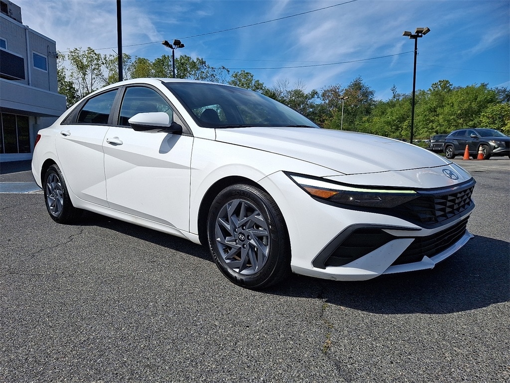 Used 2024 Hyundai Elantra SEL Sedan
