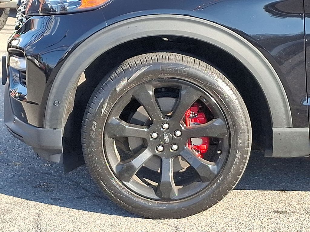 2022 Ford Explorer ST - Photo 10