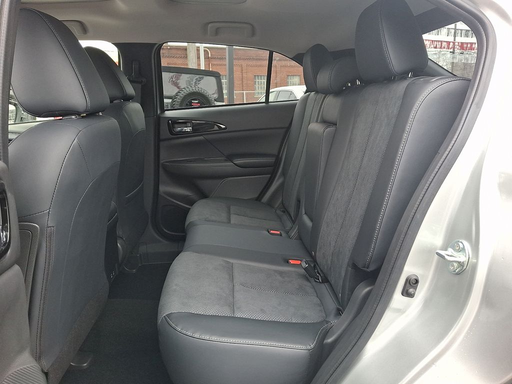 2026 Mitsubishi Eclipse Cross SE - Photo 6