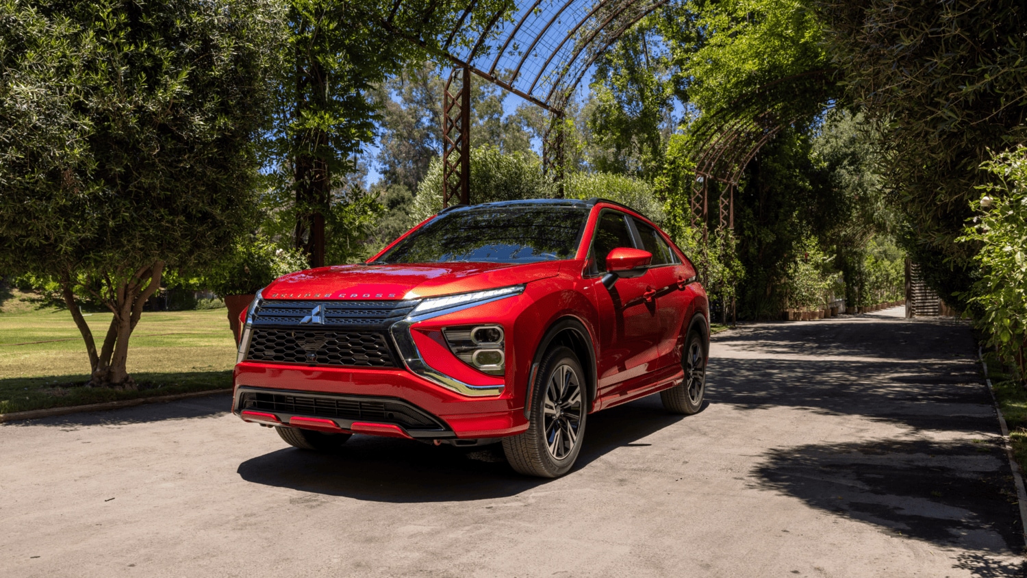 2025 Mitsubishi Eclipse Cross in red, reviewed as a reliable SUV for Reading PA drivers