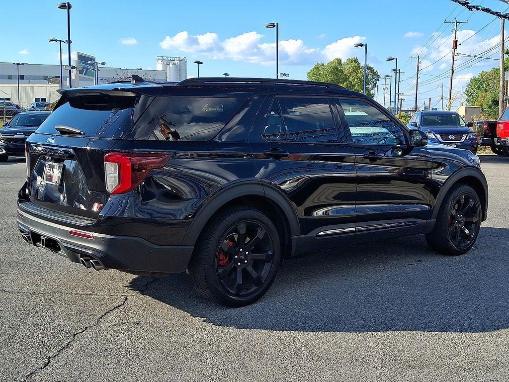 2022 Ford Explorer ST - Photo 5