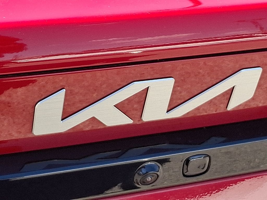 2025 Kia K4 LXS - Photo 31