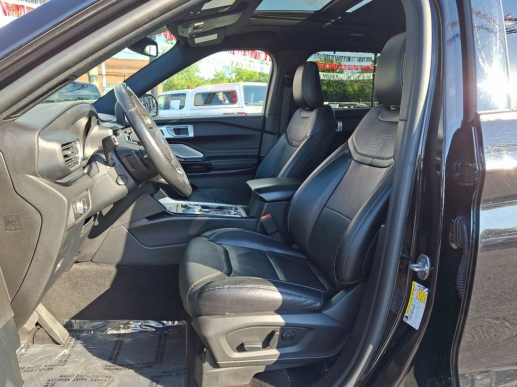 2022 Ford Explorer ST - Photo 15