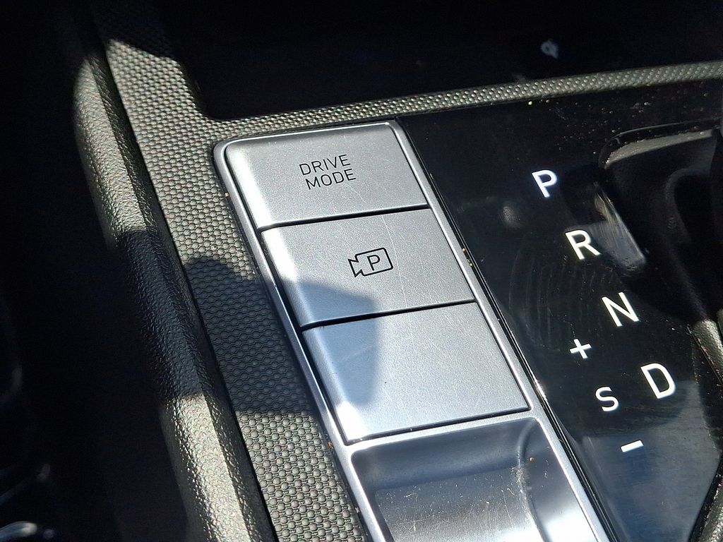 2025 Hyundai Elantra SEL - Photo 27