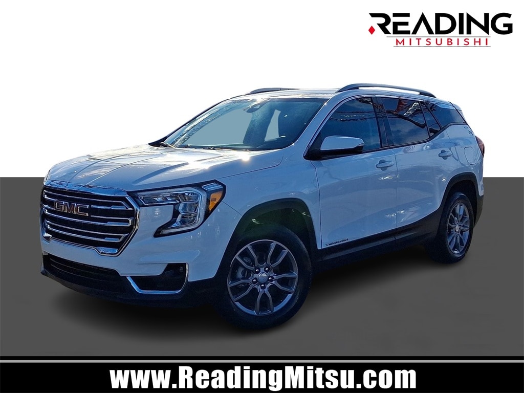 2024 GMC Terrain SLT's photo