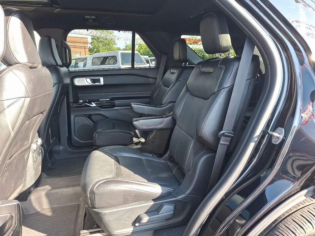 2022 Ford Explorer ST - Photo 12