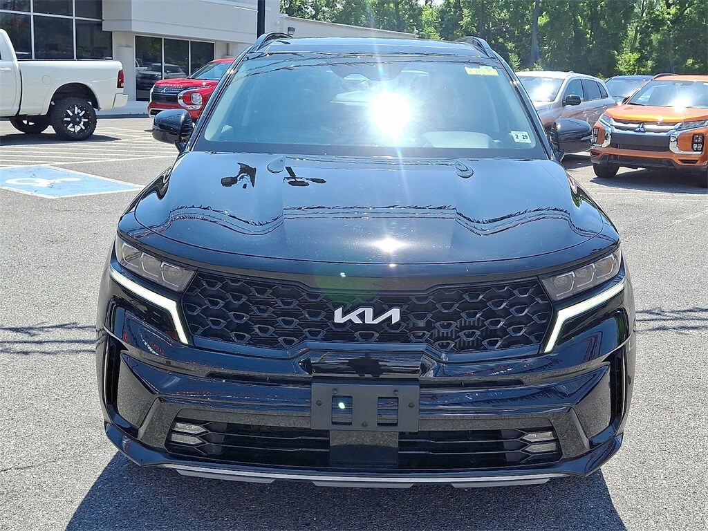 2023 Kia Sorento SX photo 2