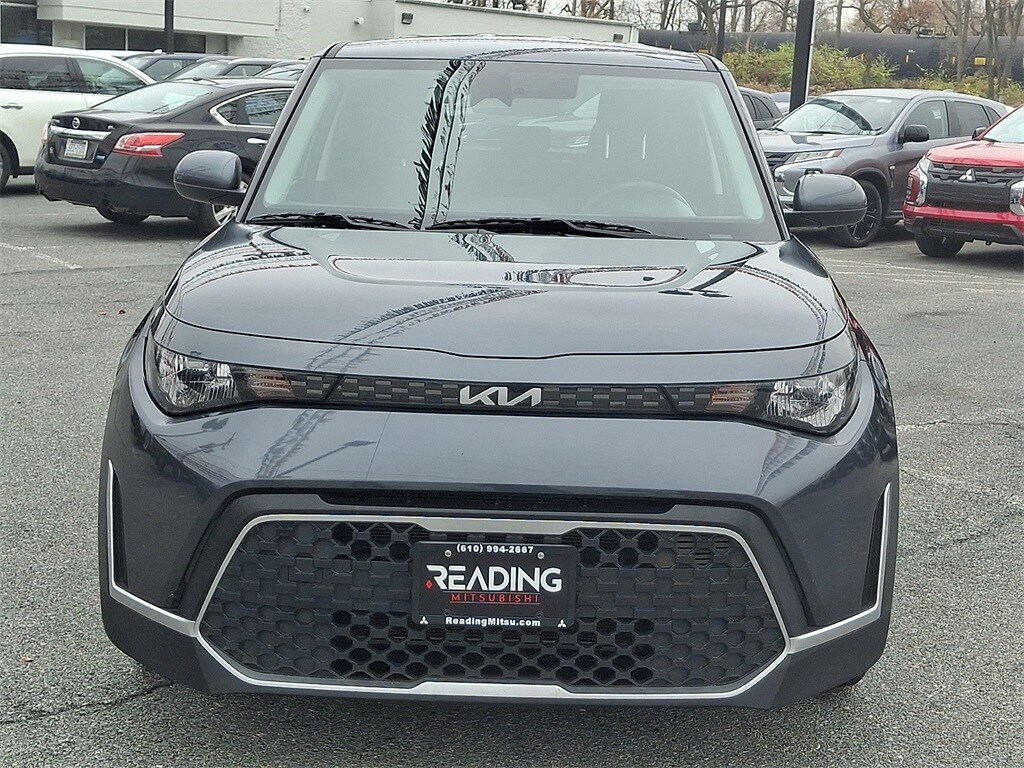 2024 Kia Soul LX photo 2