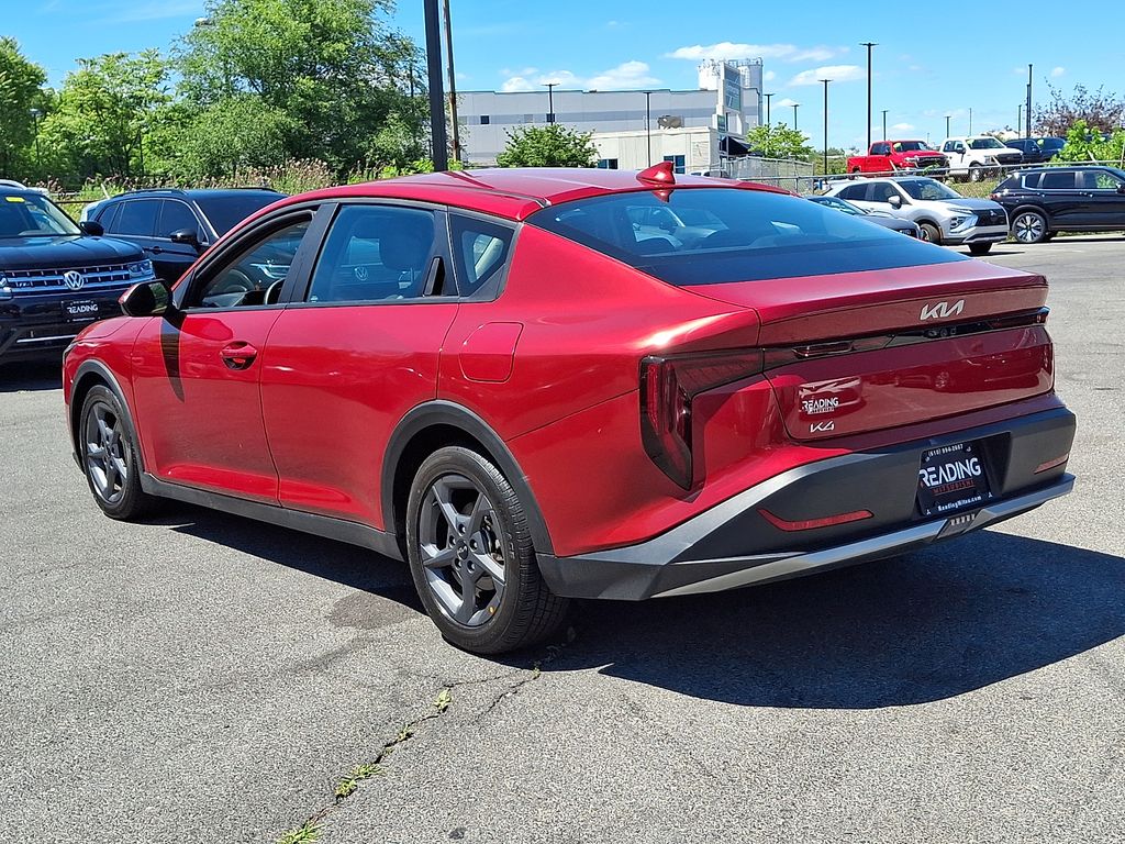 2025 Kia K4 LXS - Photo 7