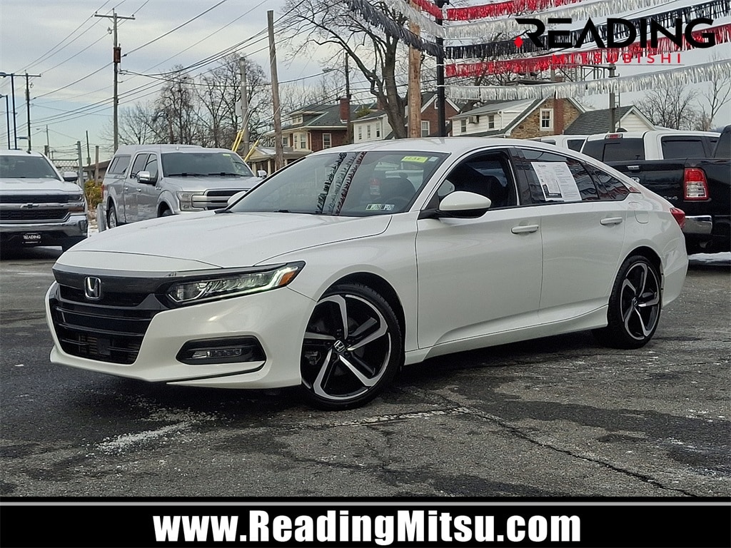 2018 Honda Accord Sport's photo