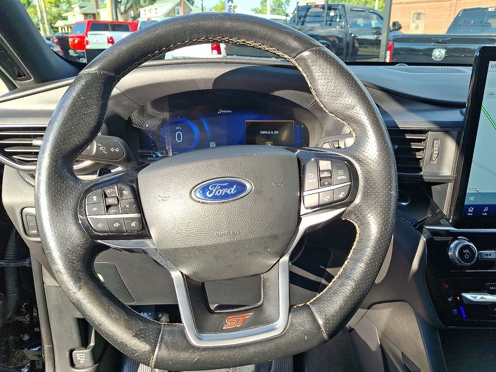 2022 Ford Explorer ST - Photo 22