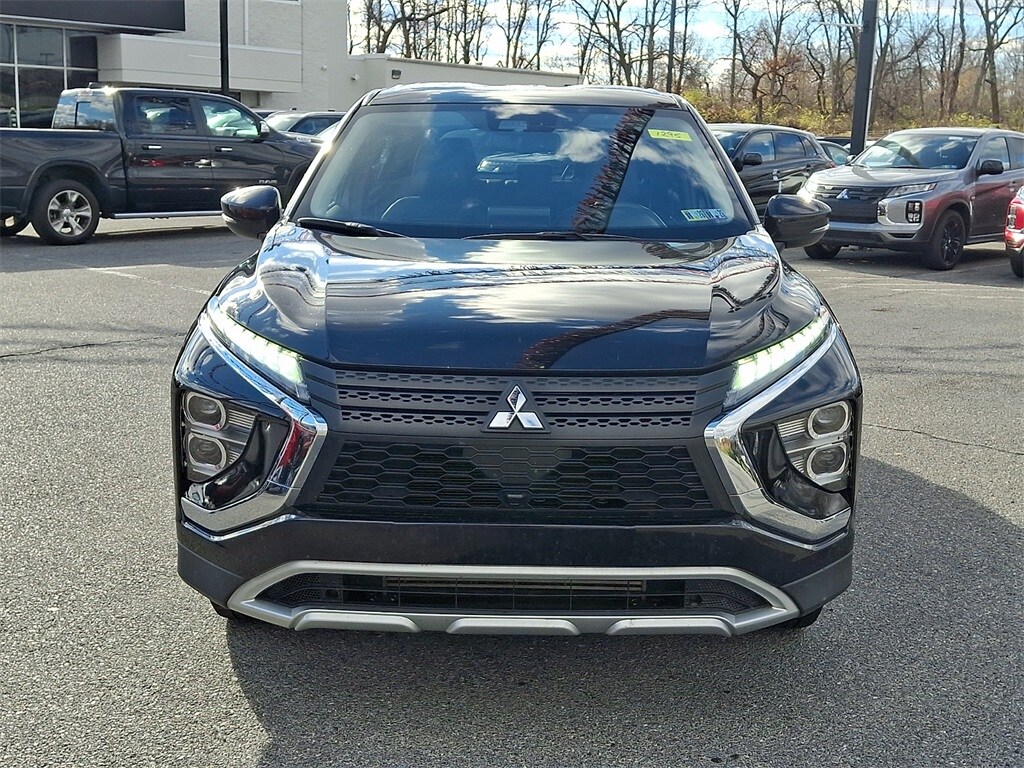 2024 Mitsubishi Eclipse Cross SE photo 2