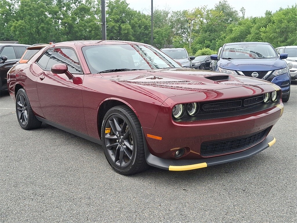 2022 Dodge Challenger GT photo 3