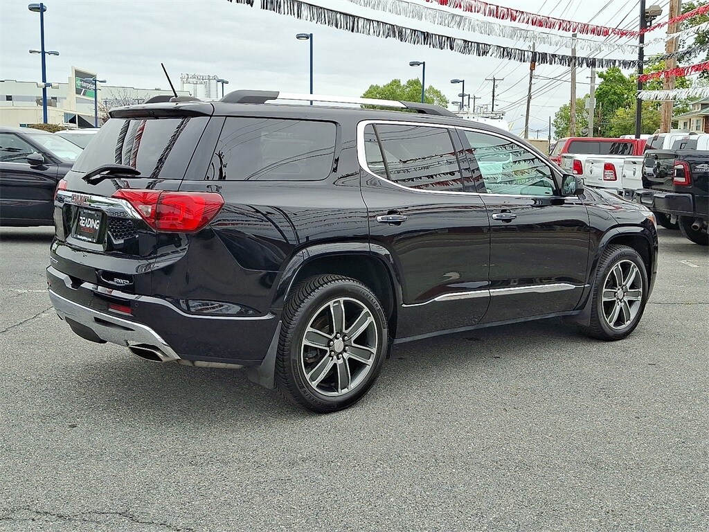 2018 Gmc Acadia Denali photo 2