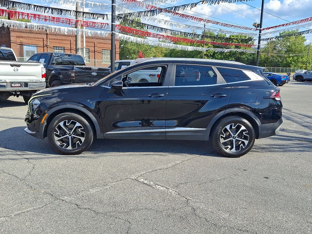 2023 Kia Sportage EX - Photo 9