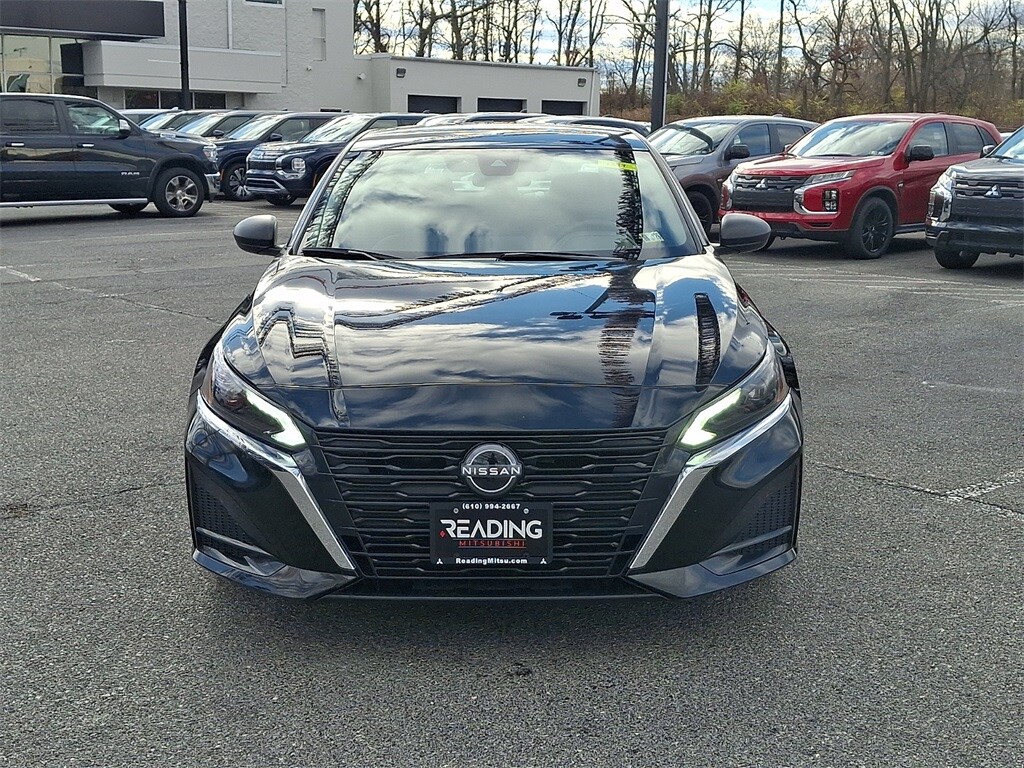 2024 Nissan Altima 2.5 SV photo 2