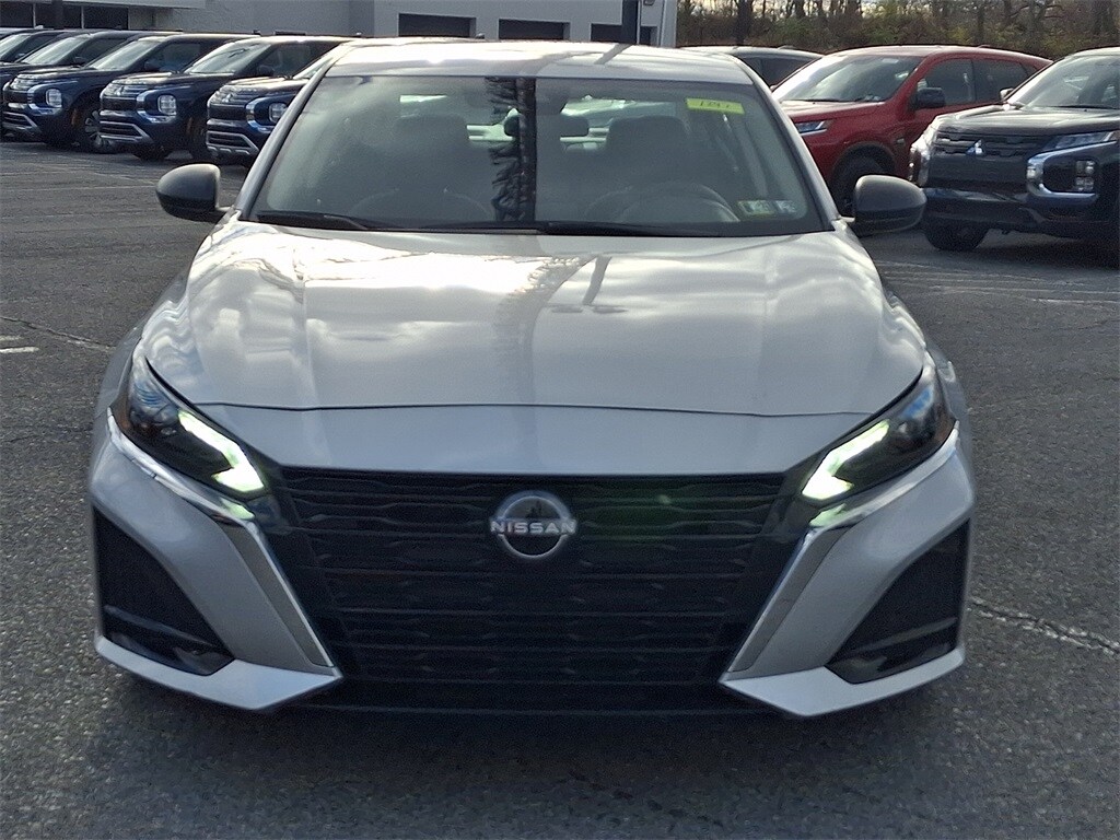 2024 Nissan Altima 2.5 SV photo 2