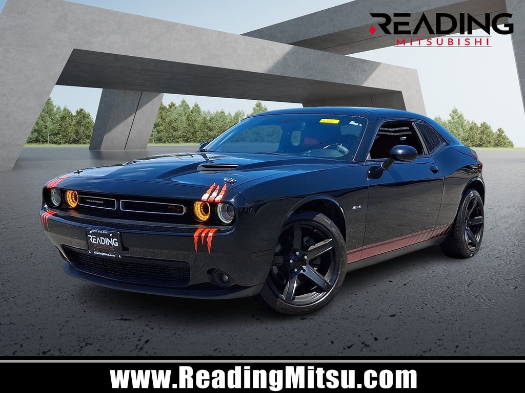 2018 Dodge Challenger R/T's photo