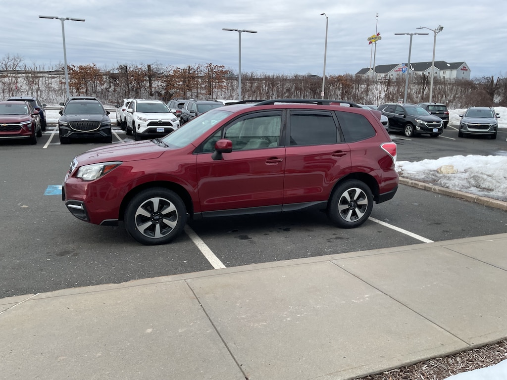Used 2018 Subaru Forester 2.5i Premium with Starlink SUV