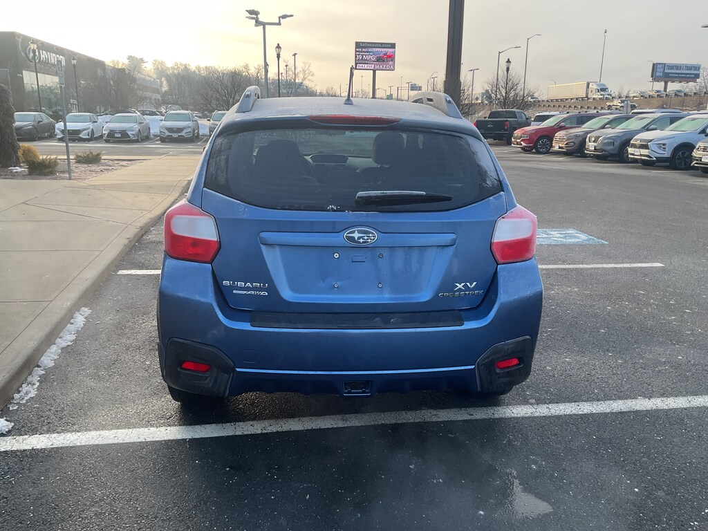 Used 2014 Subaru XV Crosstrek 2.0i Premium w/Navigation SUV