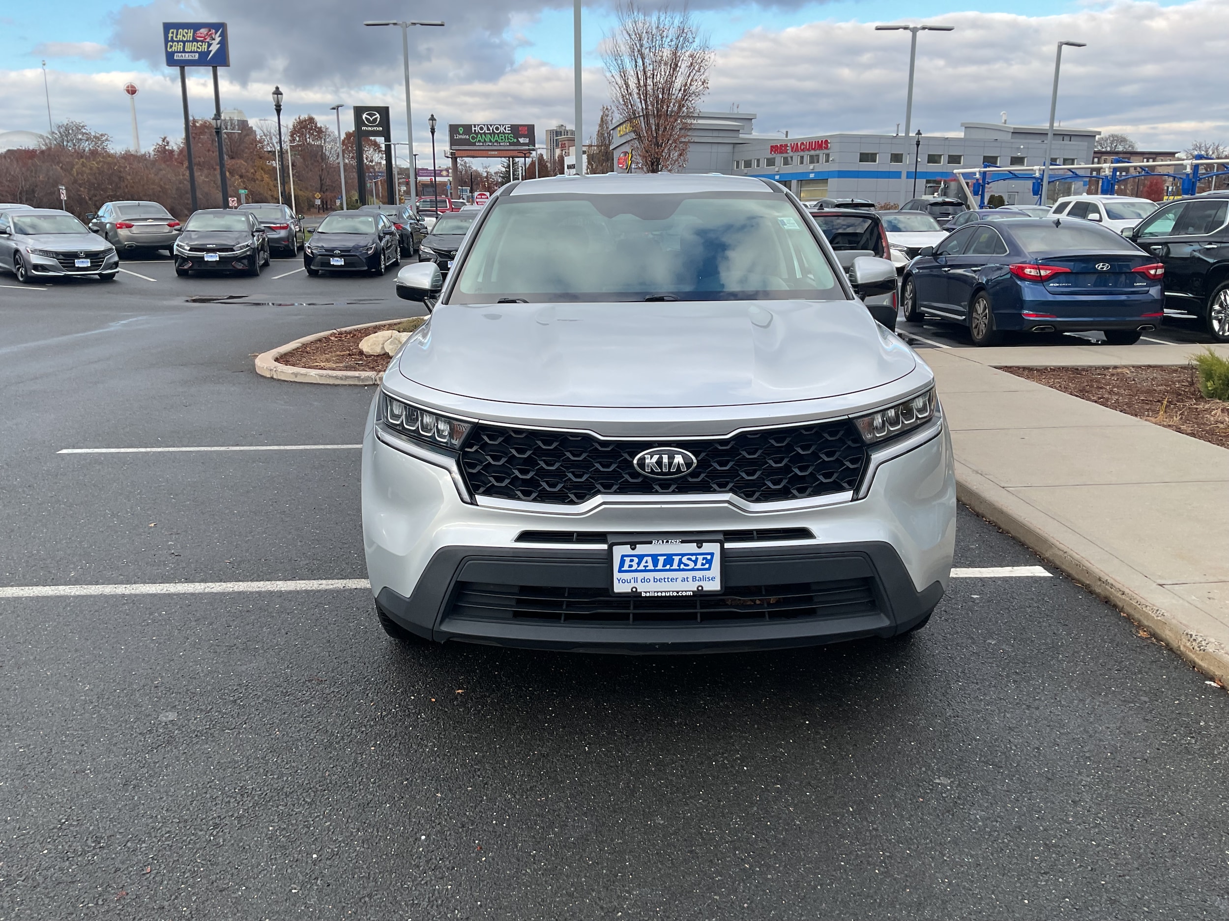2021 Kia Sorento LX's photo