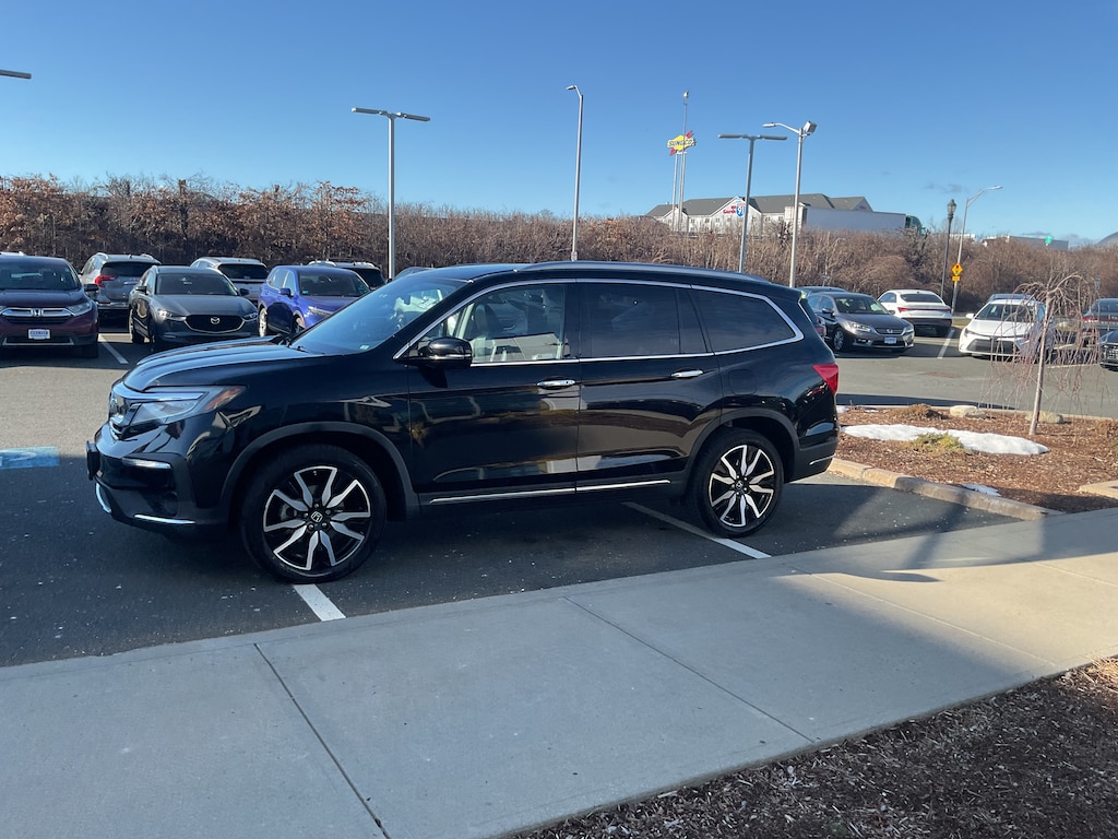 Used 2019 Honda Pilot Touring 8-Passenger AWD SUV
