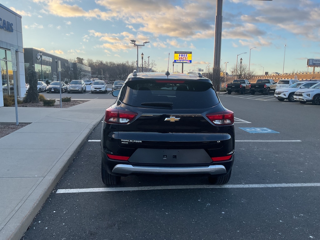 Used 2025 Chevrolet Trailblazer LT SUV