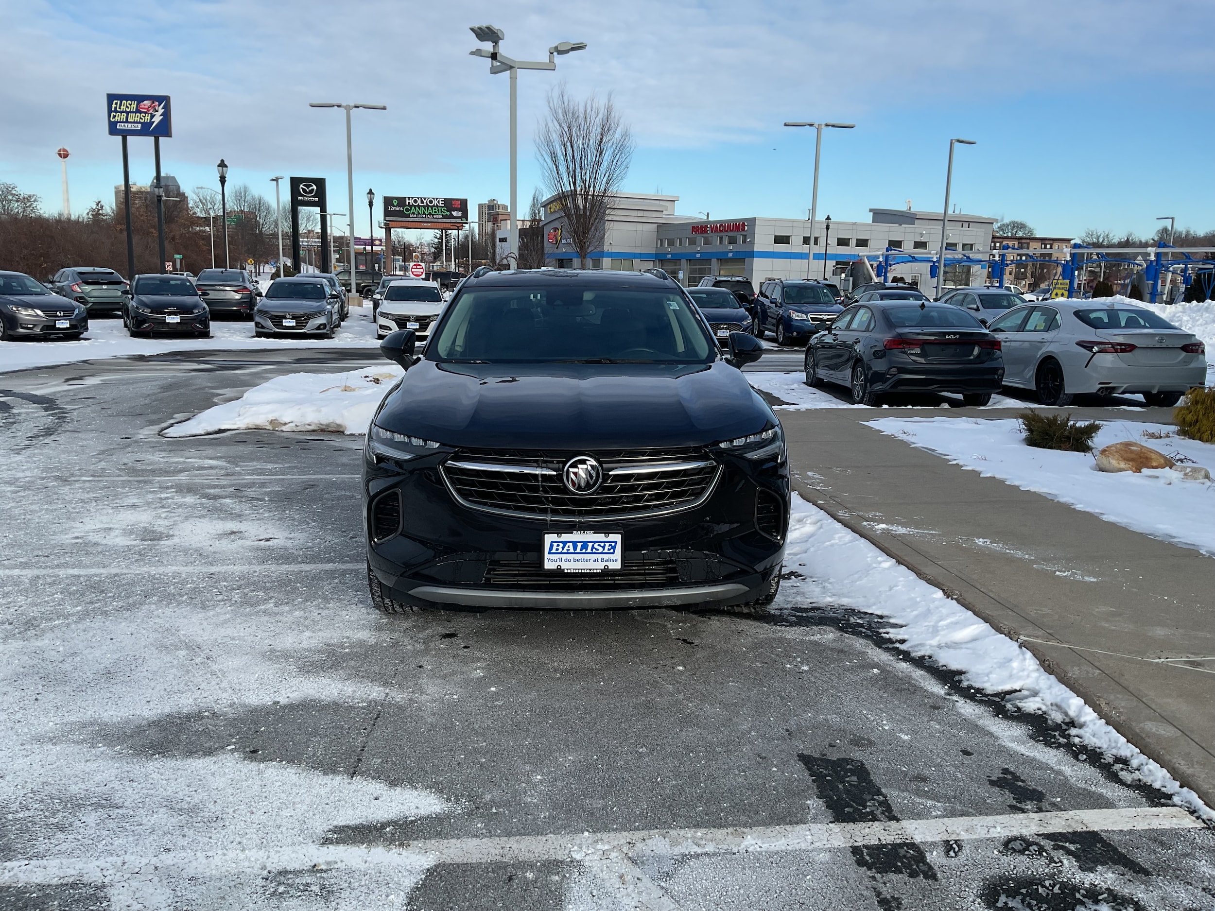 2023 Buick Envision Essence's photo