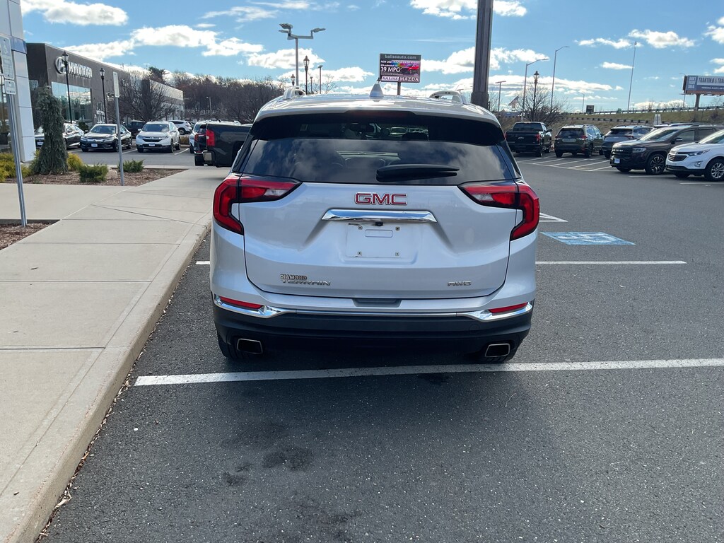 Used 2020 GMC Terrain SLT SUV