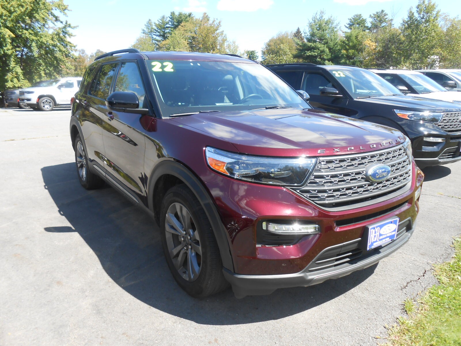 2022 Ford Explorer XLT photo 3