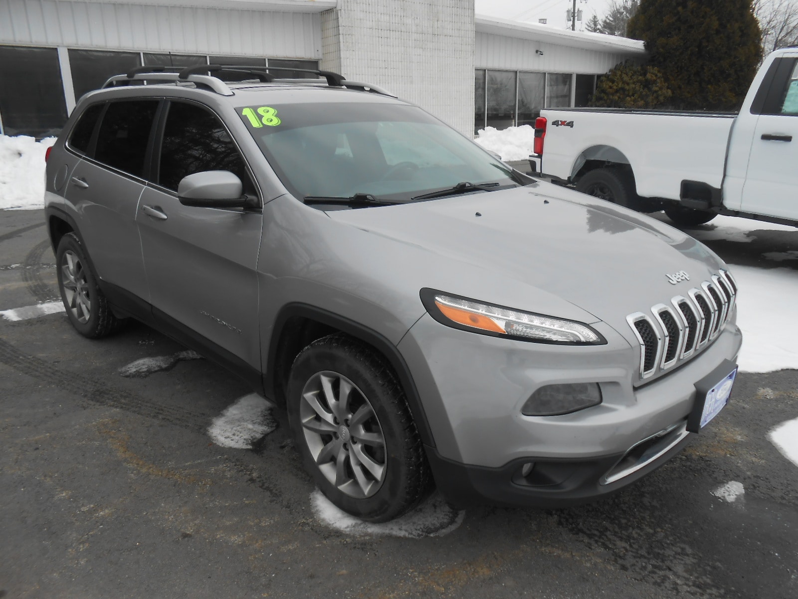 Used 2018 Jeep Cherokee Limited with VIN 1C4PJMDX8JD527630 for sale in Monticello, NY