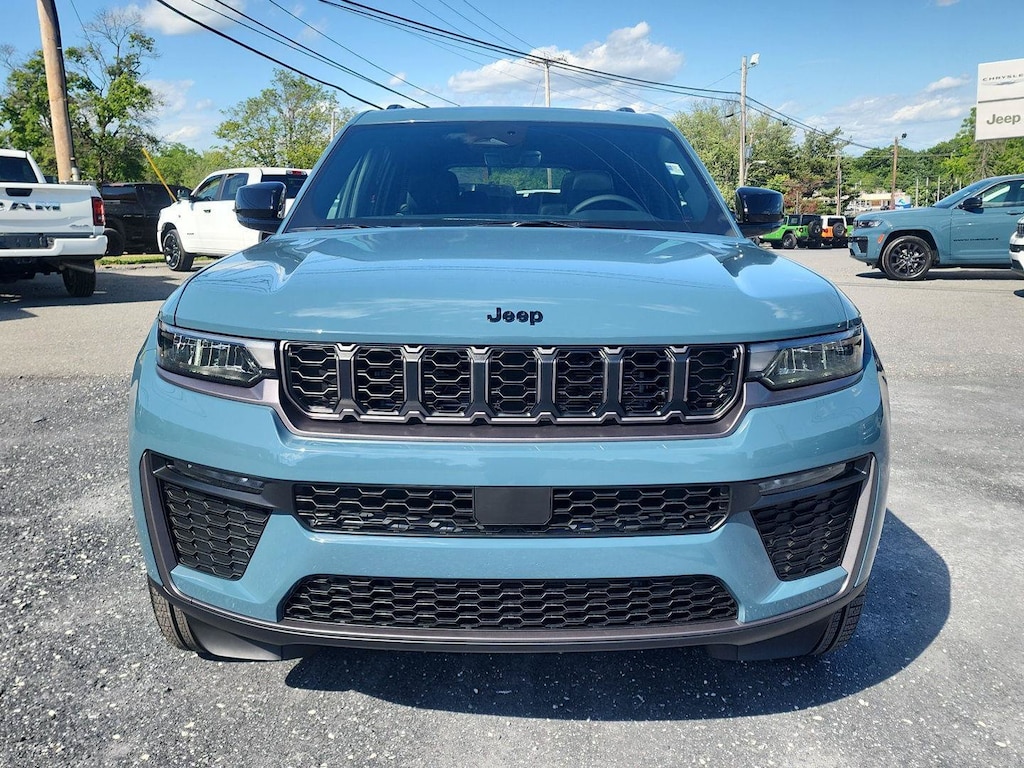 New 2026 Jeep Grand Cherokee L LIMITED 4X4 Sport Utility