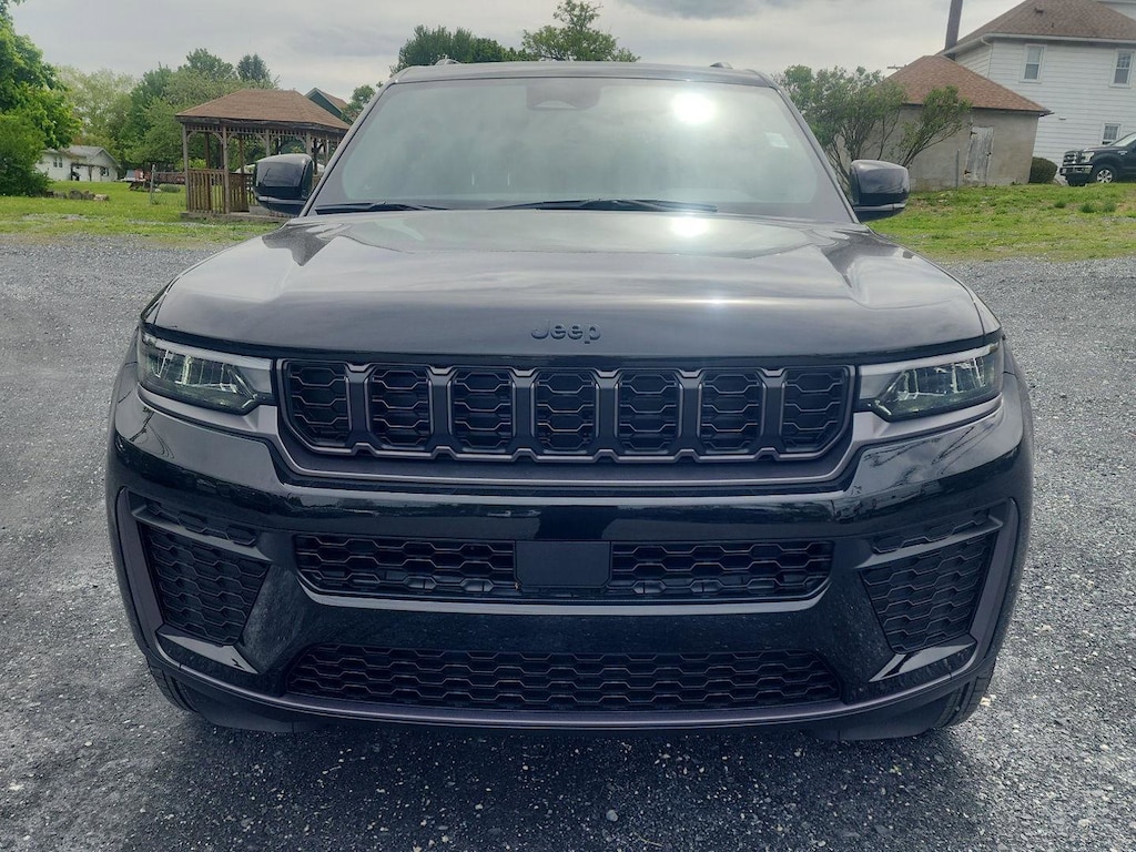 New 2026 Jeep Grand Cherokee L LAREDO ALTITUDE 4X4 Sport Utility