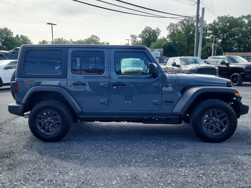 New 2026 Jeep Wrangler 4-DOOR SPORT S Sport Utility