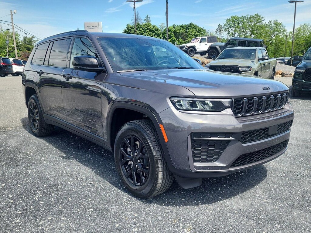 New 2026 Jeep Grand Cherokee L LAREDO ALTITUDE 4X4 Sport Utility