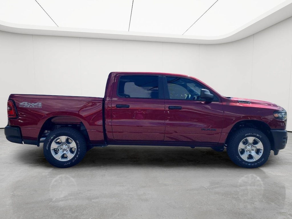 New 2026 Ram 1500 TRADESMAN CREW CAB 4X4 5'7 BOX Pickup