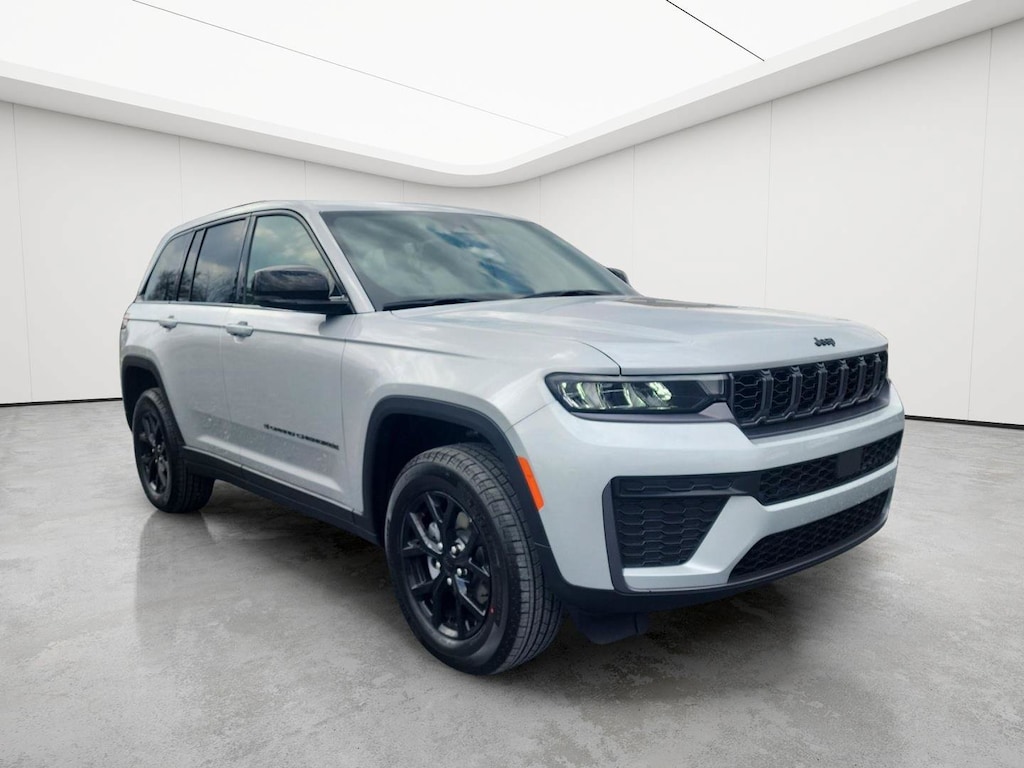 New 2026 Jeep Grand Cherokee LAREDO ALTITUDE 4X4 Sport Utility