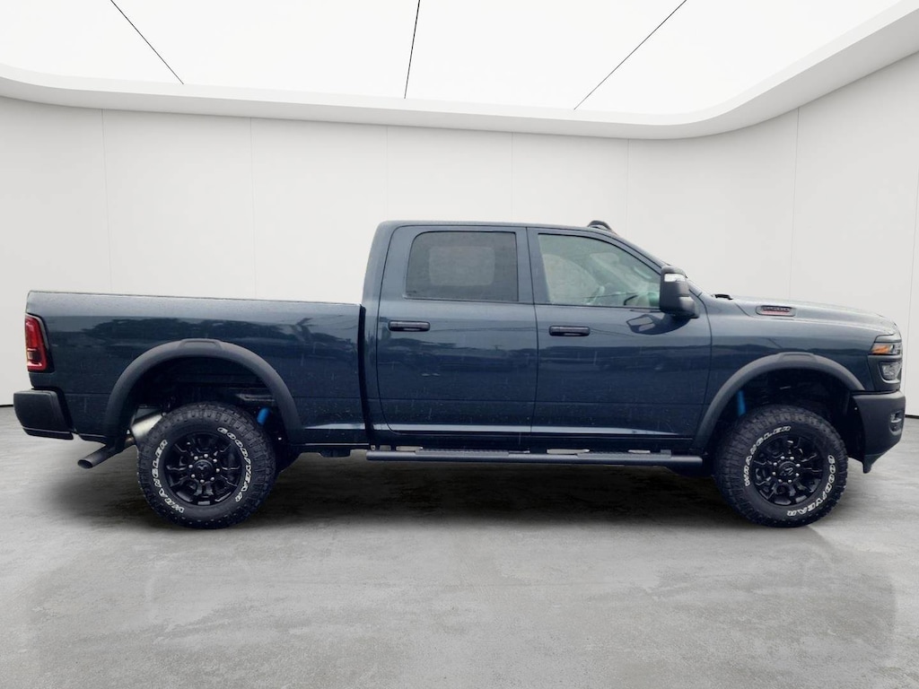 New 2026 Ram 2500 TRADESMAN CREW CAB 4X4 6'4 BOX Pickup