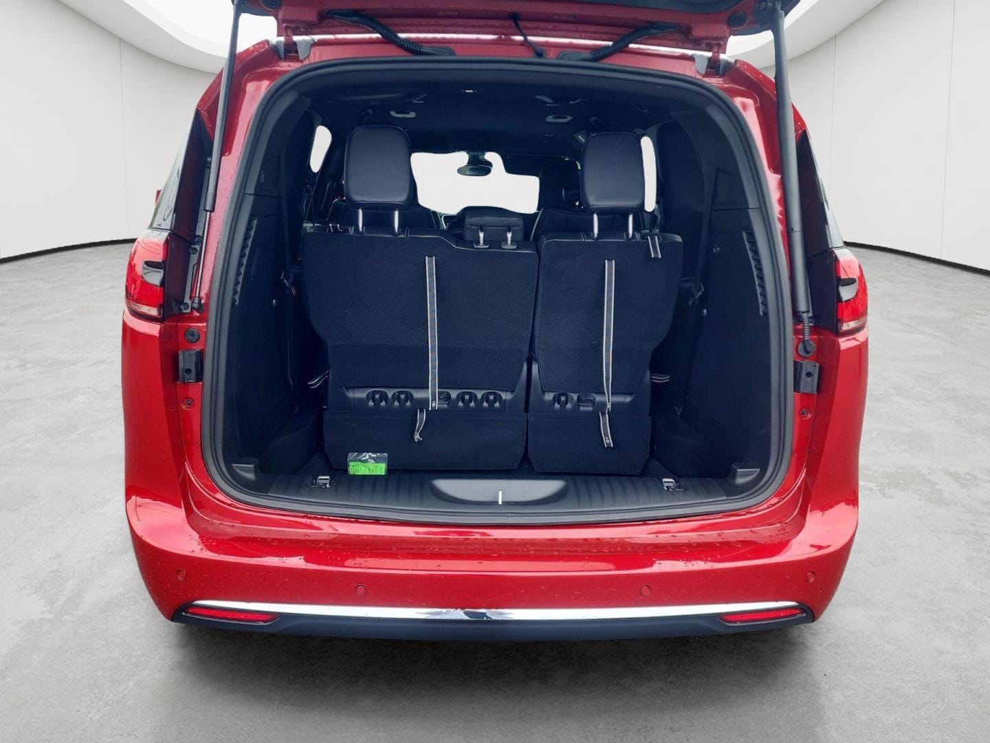 2026 Chrysler Pacifica Select - Photo 17