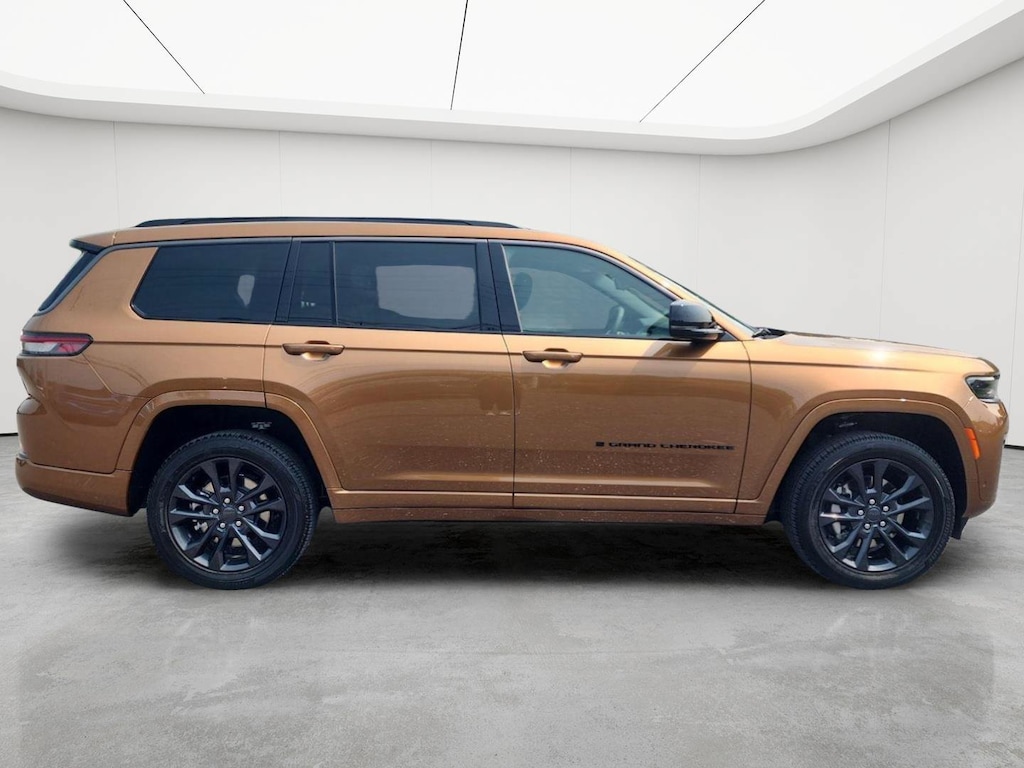 New 2026 Jeep Grand Cherokee L LIMITED RESERVE 4X4 Sport Utility