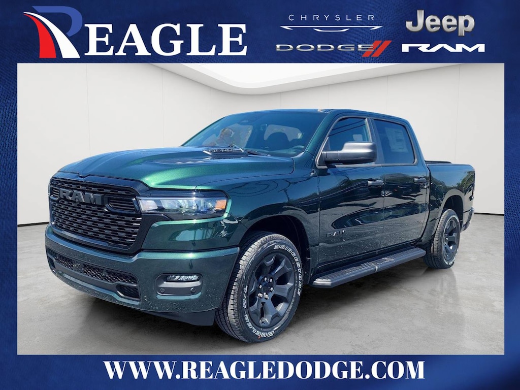 New 2026 Ram 1500 EXPRESS CREW CAB 4X4 5'7 BOX Pickup