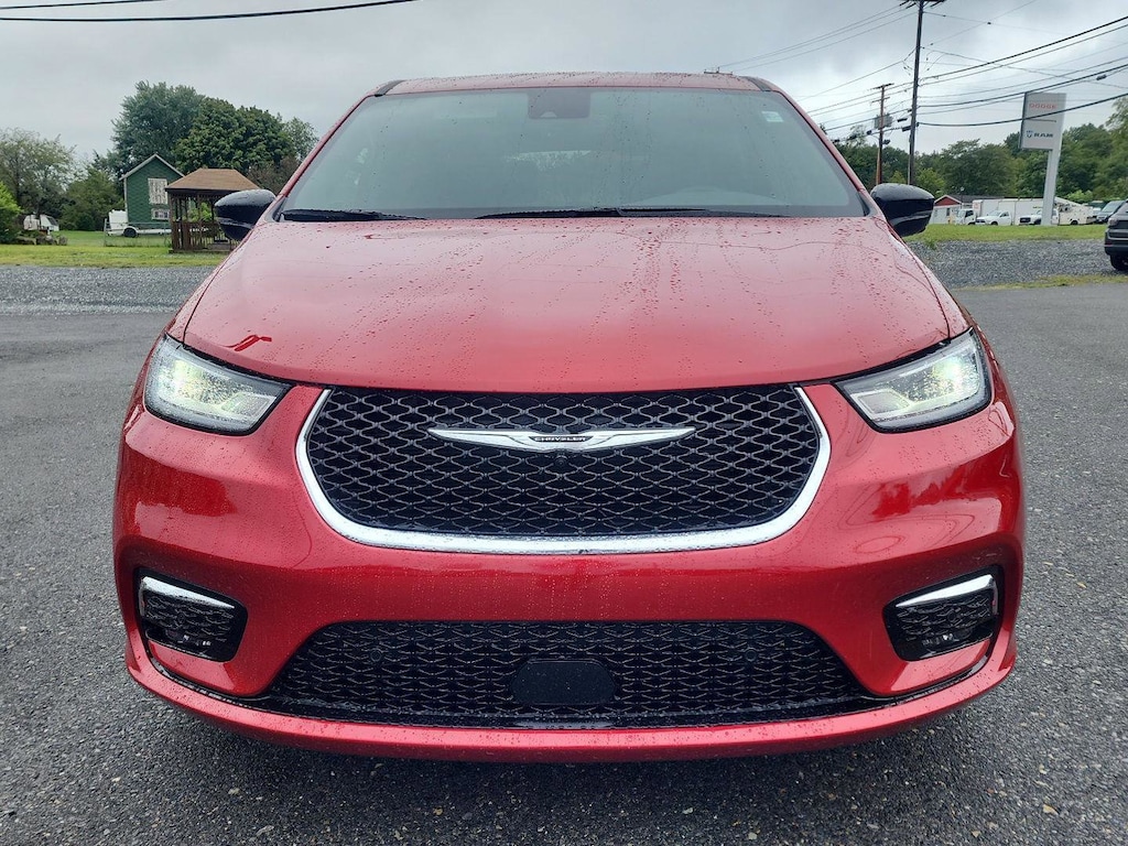 New 2026 Chrysler Pacifica SELECT Passenger Van