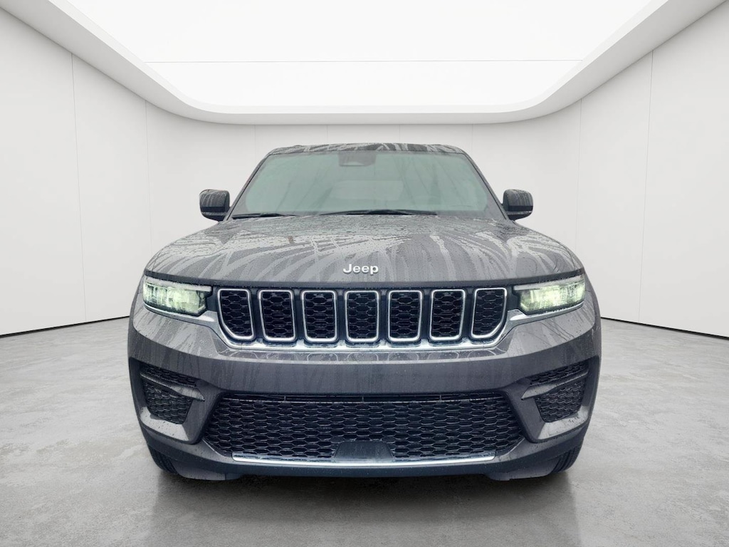New 2026 Jeep Grand Cherokee LAREDO X 4X4 Sport Utility