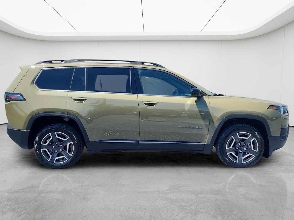 New 2026 Jeep Cherokee LAREDO 4X4 Sport Utility