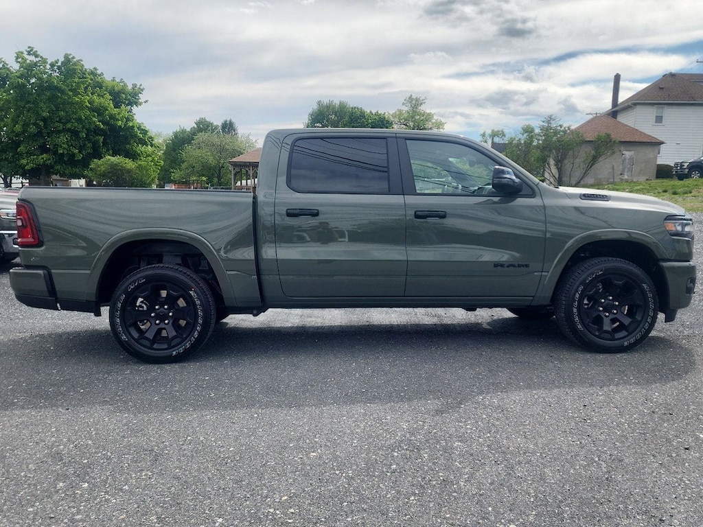 New 2026 Ram 1500 BIG HORN CREW CAB 4X4 5'7 BOX Pickup